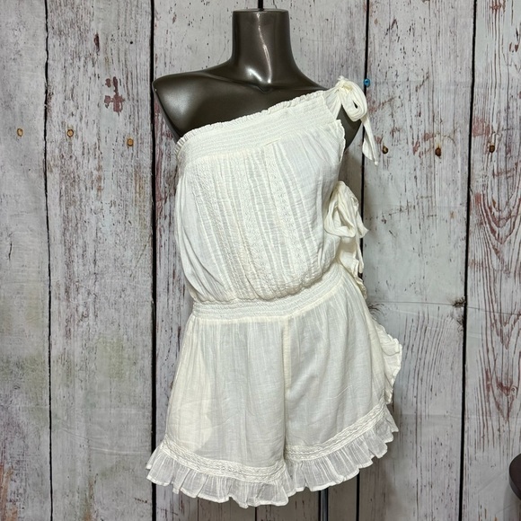 FREE PEOPLE Feelin' Fancy Romper Feminine Ethereal Ruffles Ivory Medium NWT - Picture 1 of 16